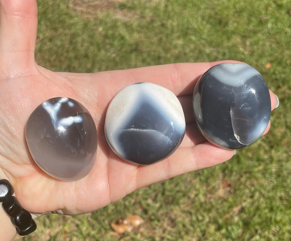 Orca Agate Palm Stone