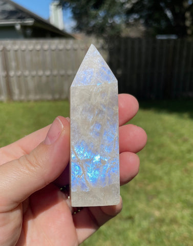 Moonstone Blue Flash Obelisk