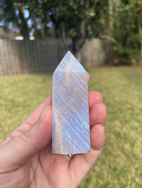 Moonstone Blue Flash Obelisk